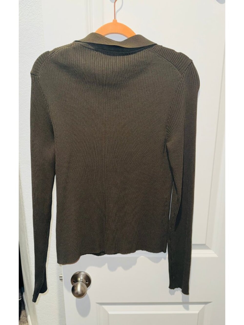 French Connection Olive Ribbed Knit Button-Front Top - Picture 4 of 4